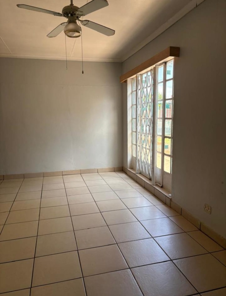 5 Bedroom Property for Sale in Carters Glen Northern Cape